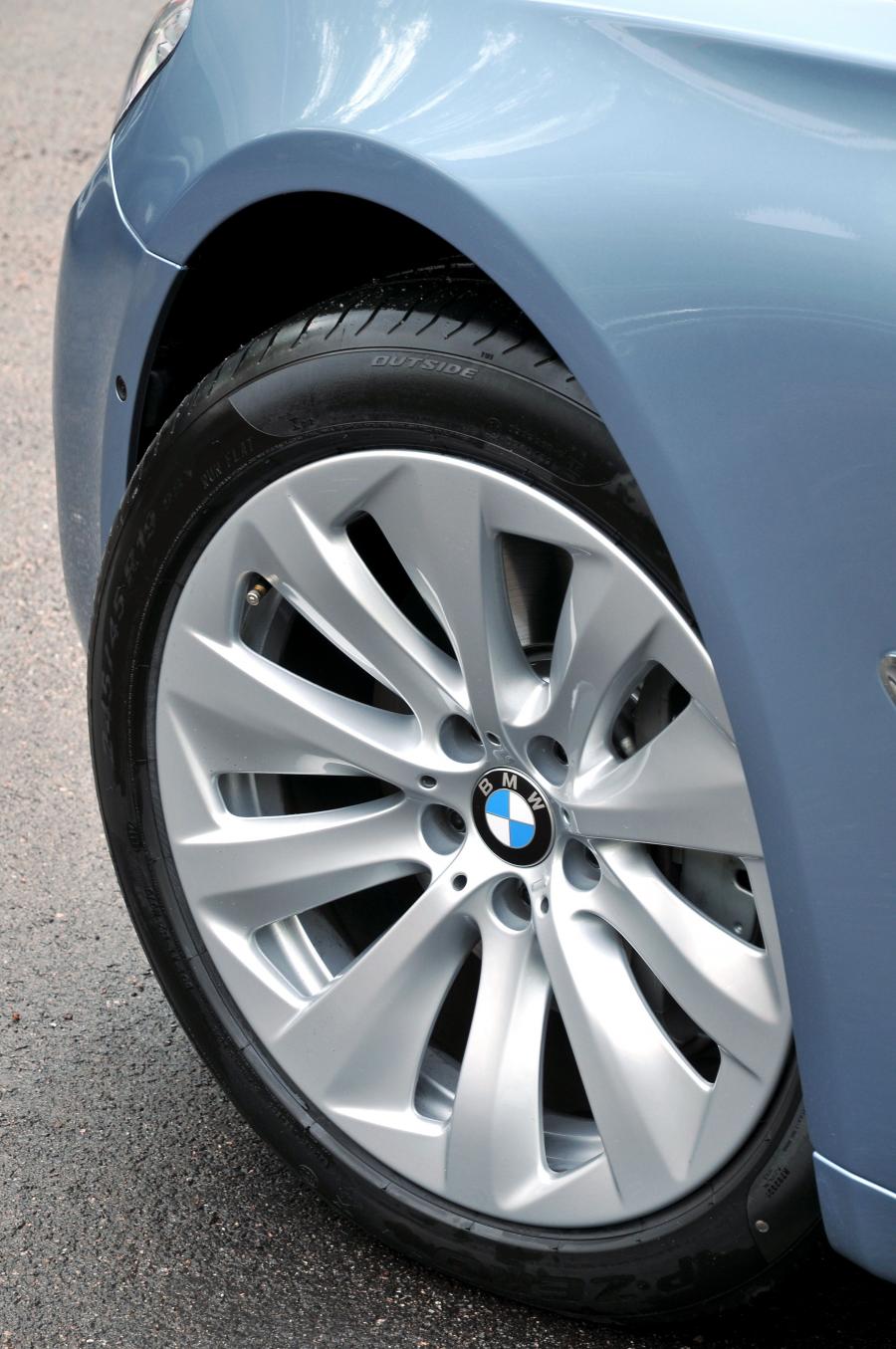  BMW ActiveHybrid 7 2013 года  (фото 11 из 36)